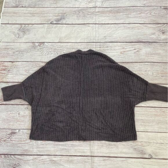 Barefoot Dreams CozyChic Lite Ribbed Shrug Cardi In Purple Size 1X - Picture 3 of 8